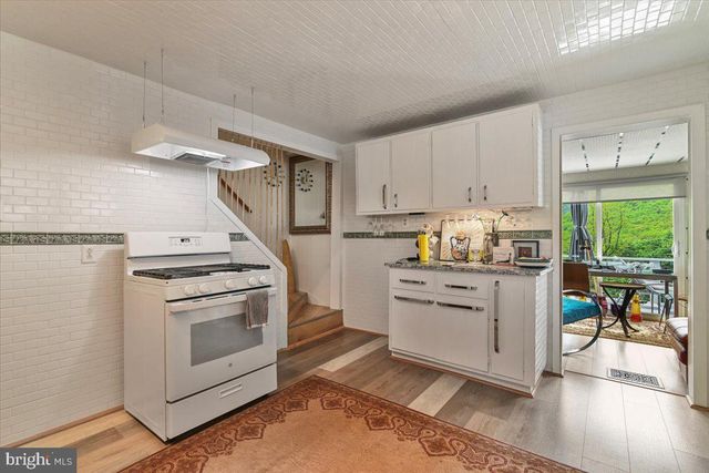 413 SOUTH AVE, Jim Thorpe, PA 18229