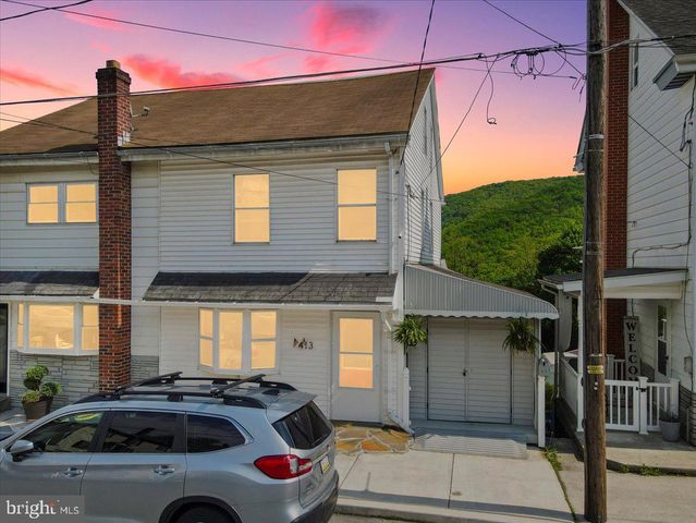 413 SOUTH AVE, Jim Thorpe, PA 18229