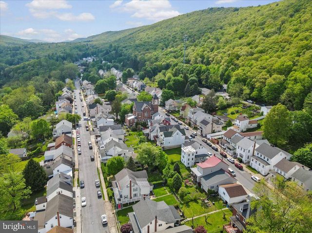 413 SOUTH AVE, Jim Thorpe, PA 18229