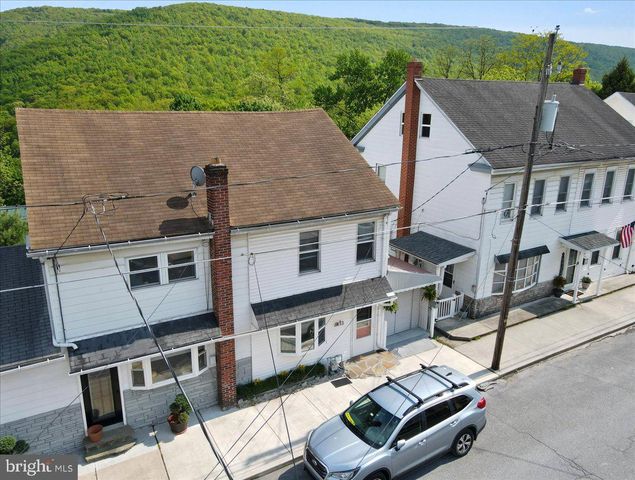 413 SOUTH AVE, Jim Thorpe, PA 18229