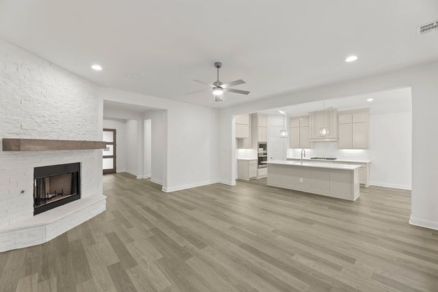 217 Silo Drive, Midlothian, TX 76065