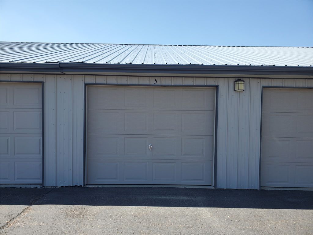 2701 Airport Drive, Great Falls, MT 59404