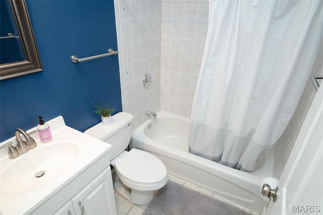 2703 McNair Avenue, St Louis, MO 63118