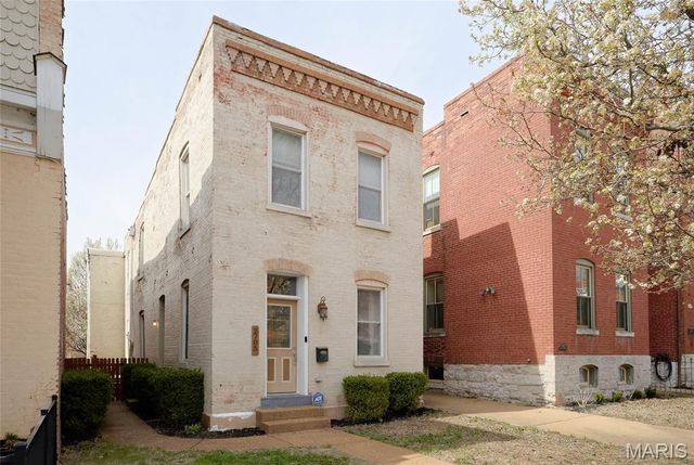 2703 McNair Avenue, St Louis, MO 63118