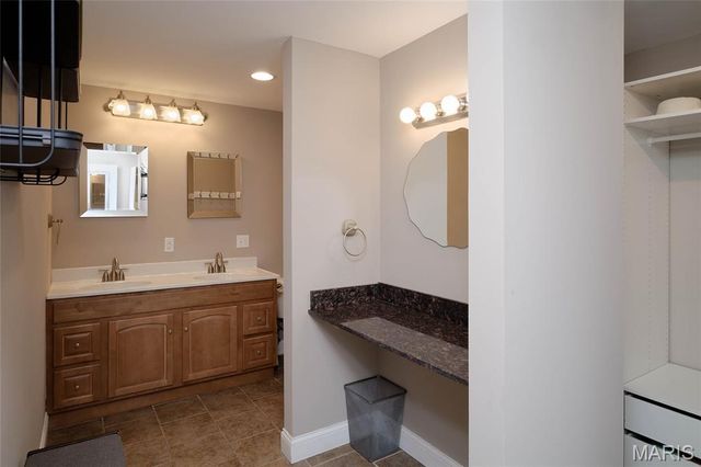 2703 McNair Avenue, St Louis, MO 63118