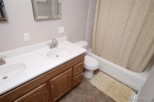 2703 McNair Avenue, St Louis, MO 63118