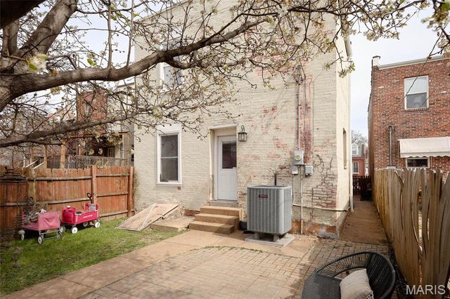 2703 McNair Avenue, St Louis, MO 63118