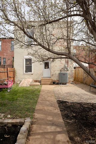 2703 McNair Avenue, St Louis, MO 63118