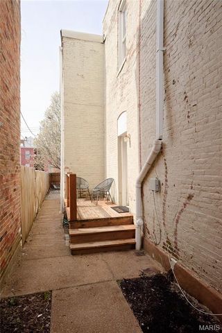 2703 McNair Avenue, St Louis, MO 63118