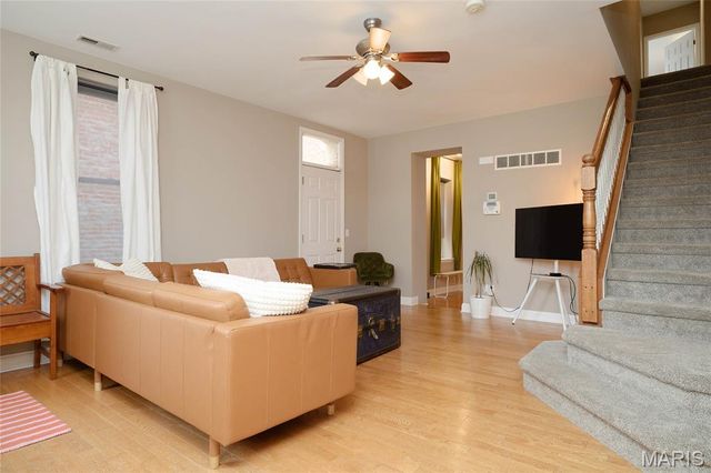 2703 McNair Avenue, St Louis, MO 63118