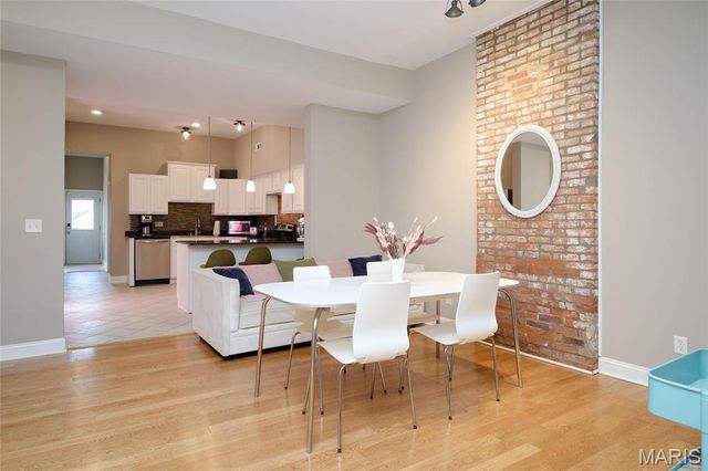 2703 McNair Avenue, St Louis, MO 63118