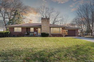 9624 Rockland, Redford, MI 48239