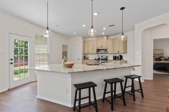 330 Reunion LN, Georgetown, TX 78626
