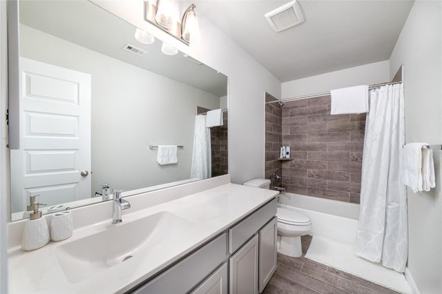 2934 Godric Hollow Lane, Rosenberg, TX 77471