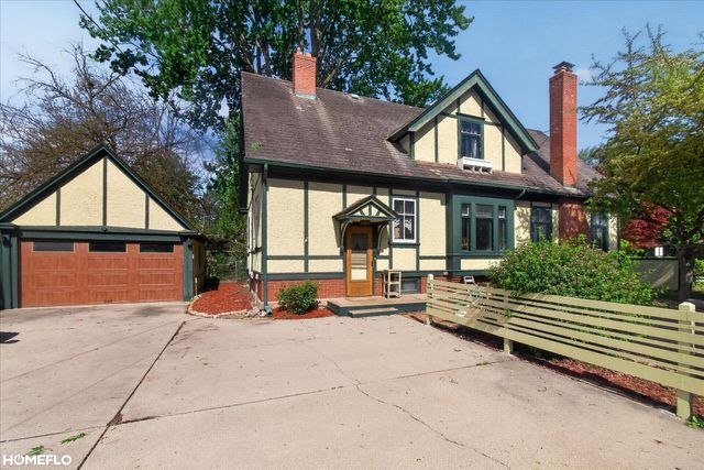 1872 Mckinley Avenue, Bay City, MI 48708