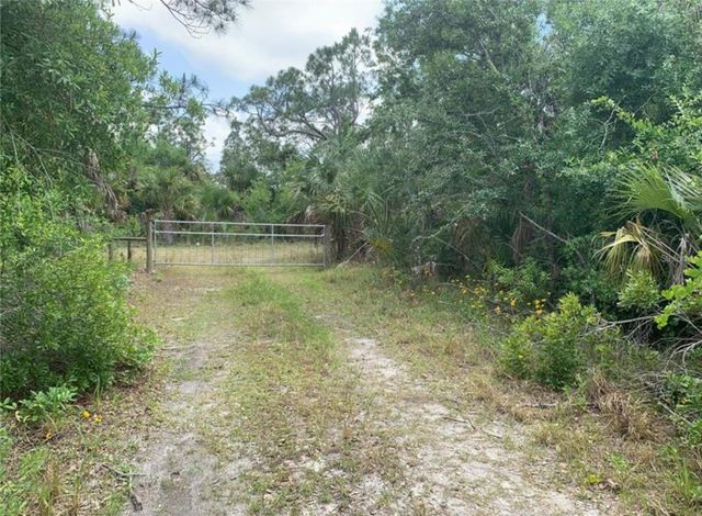 925 INDIAN CREEK LANE, Punta Gorda, FL 33982