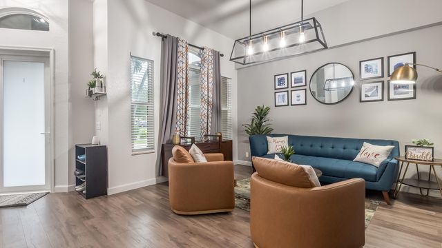 556 Cresta Circle, West Palm Beach, FL 33413