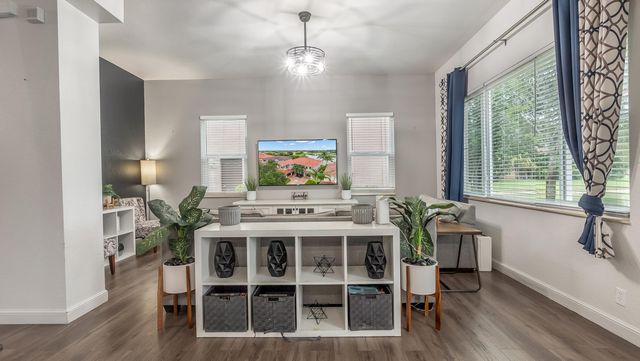 556 Cresta Circle, West Palm Beach, FL 33413