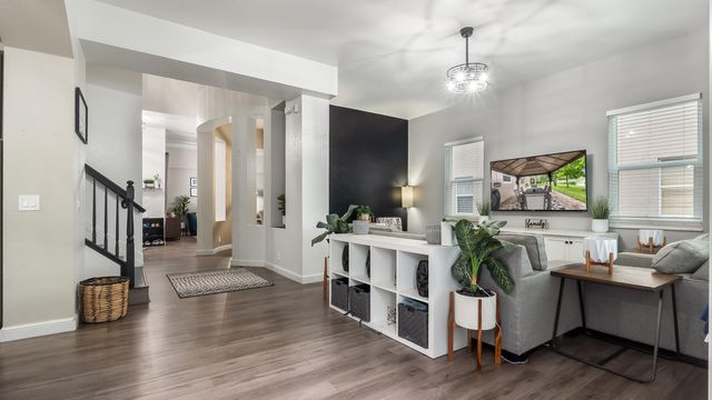 556 Cresta Circle, West Palm Beach, FL 33413