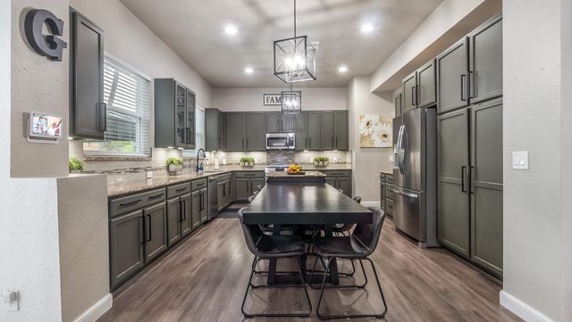 556 Cresta Circle, West Palm Beach, FL 33413