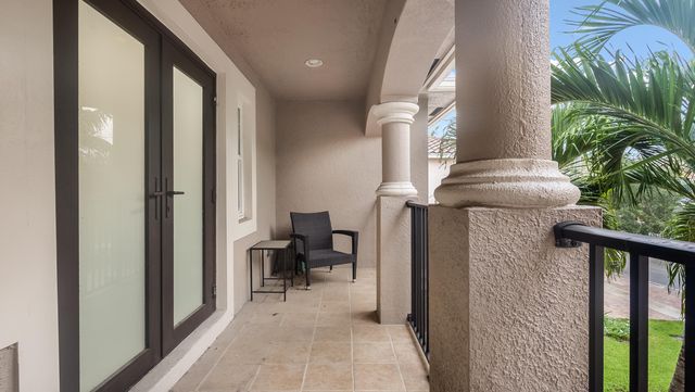 556 Cresta Circle, West Palm Beach, FL 33413