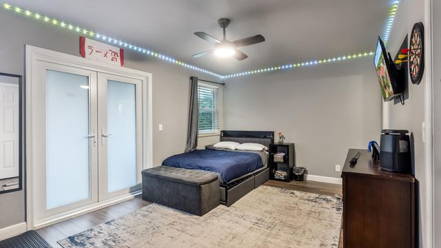 556 Cresta Circle, West Palm Beach, FL 33413