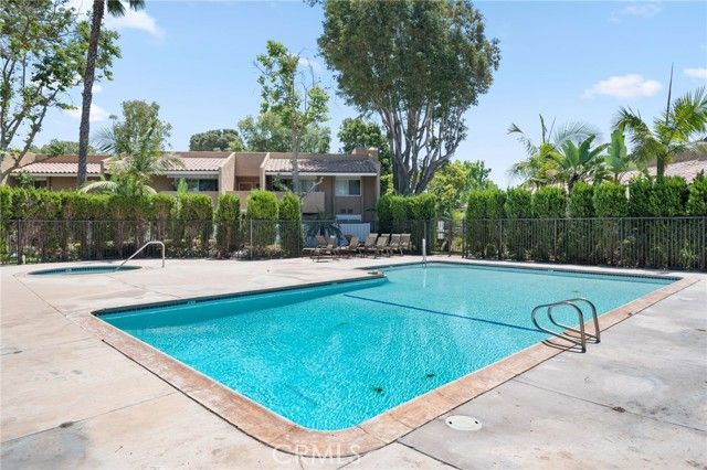 1101 W Macarthur 195, Santa Ana, CA 92707