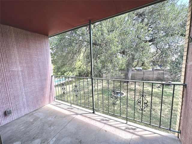 601 W 11th ST 215, Austin, TX 78701