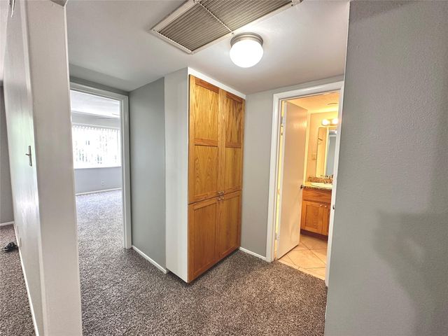 601 W 11th ST 215, Austin, TX 78701