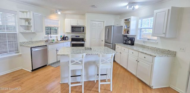 198 Pine Street, St. Simons Island, GA 31522