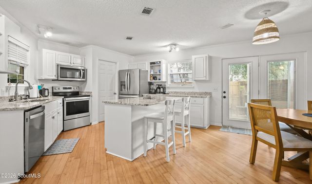 198 Pine Street, St. Simons Island, GA 31522