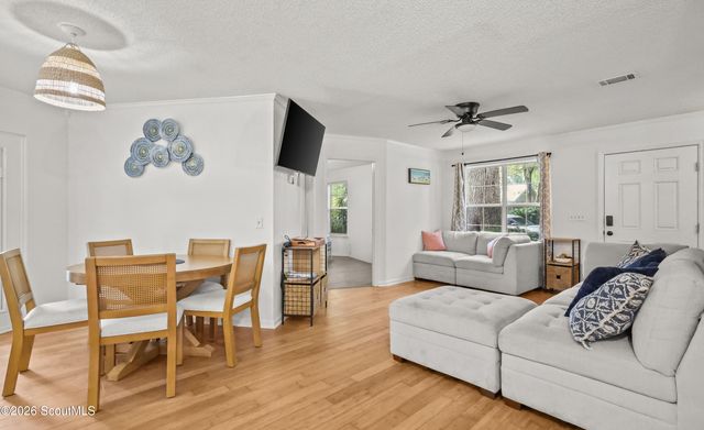 198 Pine Street, St. Simons Island, GA 31522