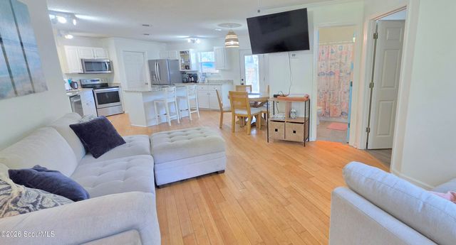 198 Pine Street, St. Simons Island, GA 31522