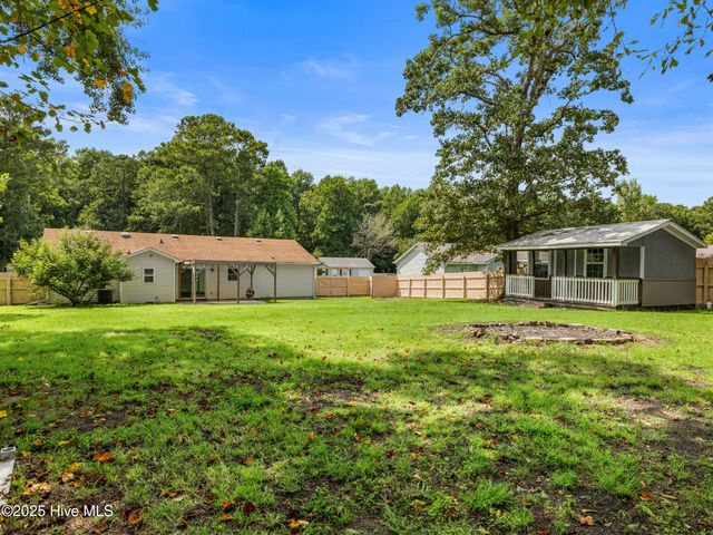 249 S Creek Drive, Jacksonville, NC 28540