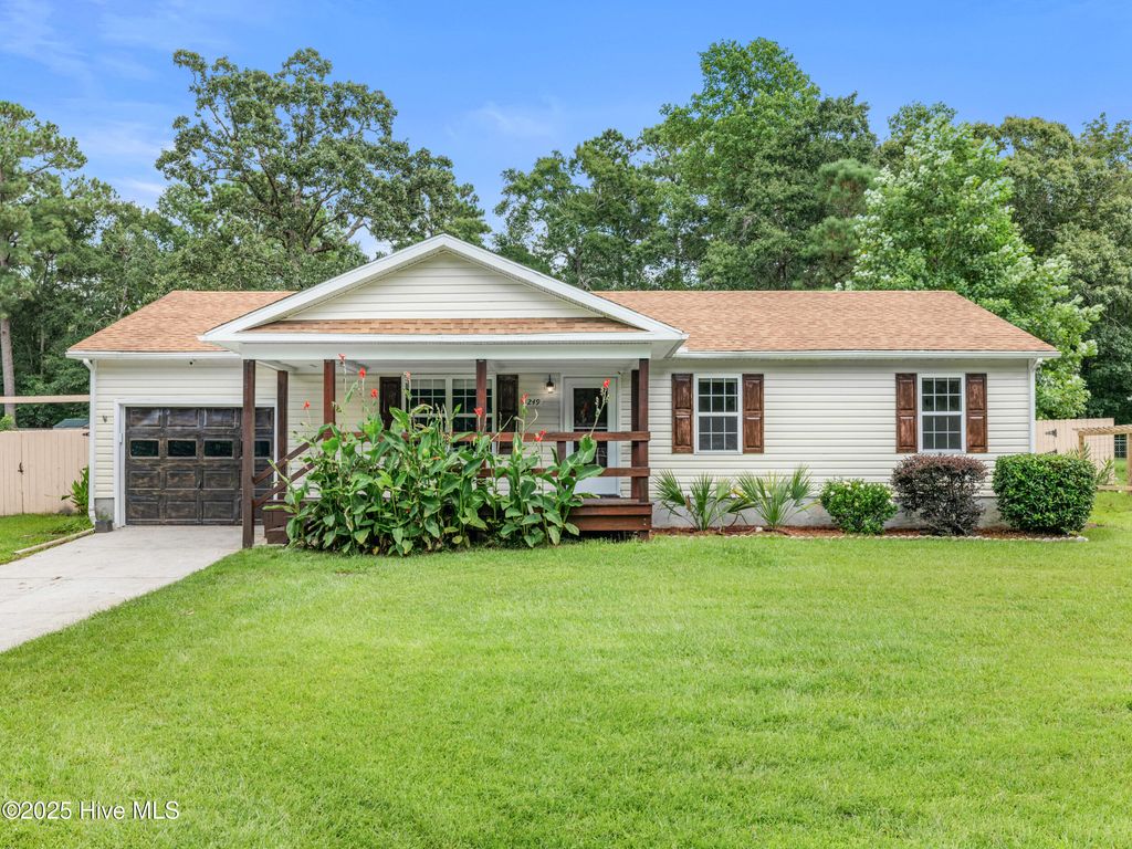 249 S Creek Drive, Jacksonville, NC 28540