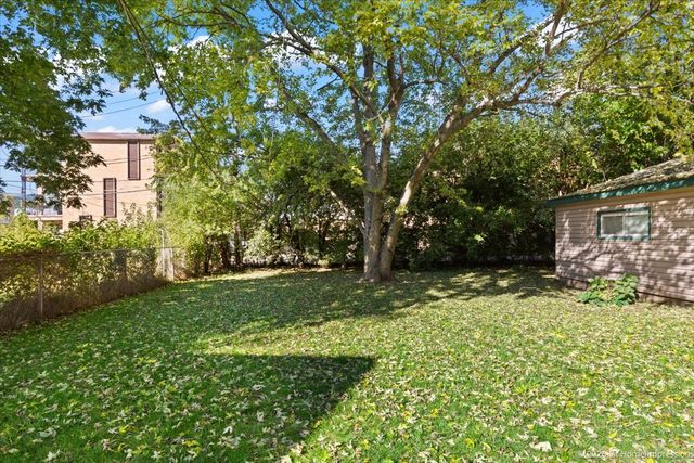 11462 S. Troy Avenue, Merrionette Park, IL 60803