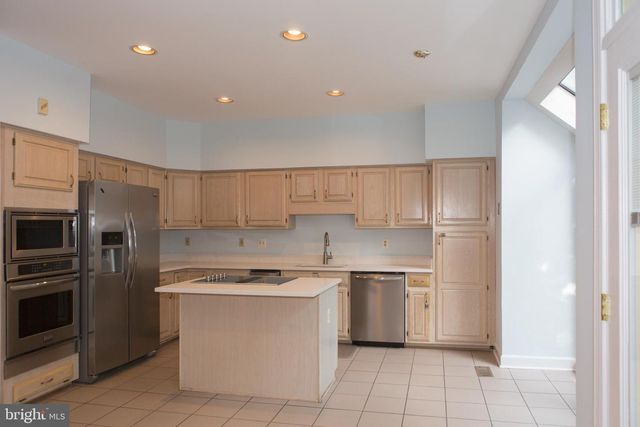 7828 ORACLE PL, Potomac, MD 20854