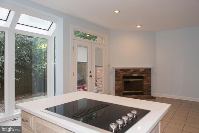 7828 ORACLE PL, Potomac, MD 20854