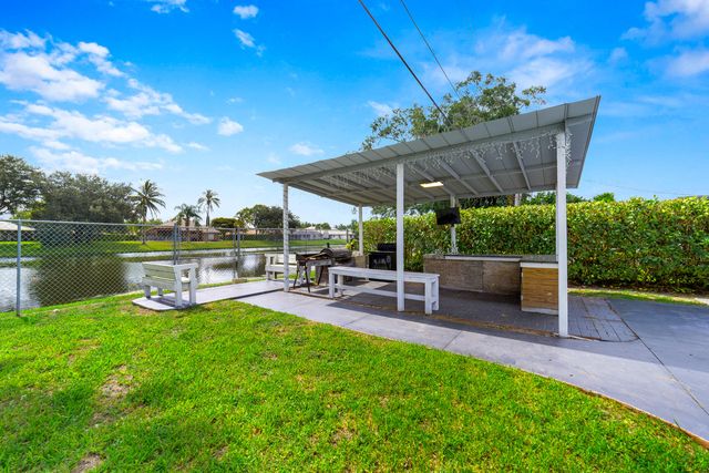 735 Hibiscus Drive, Royal Palm Beach, FL 33411