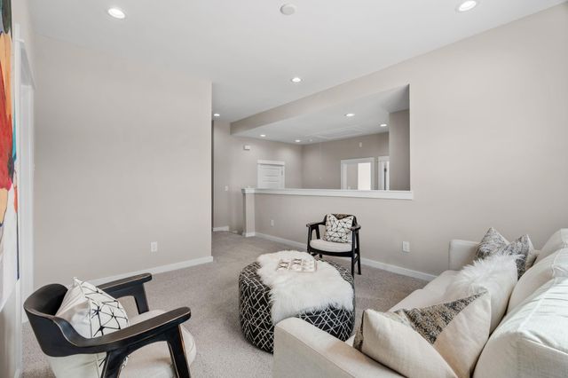 5917 Wheatley Hollow Lane, Houston, TX 77091