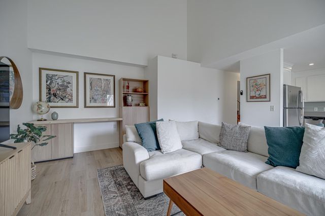 5478 Sanibel Drive, Minnetonka, MN 55343