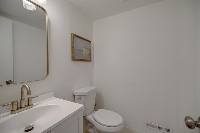 5478 Sanibel Drive, Minnetonka, MN 55343