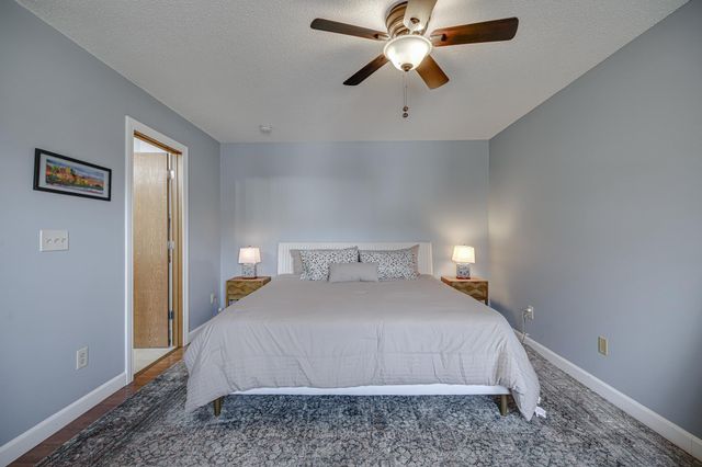 5478 Sanibel Drive, Minnetonka, MN 55343