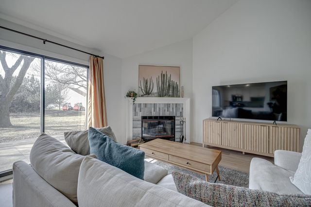 5478 Sanibel Drive, Minnetonka, MN 55343