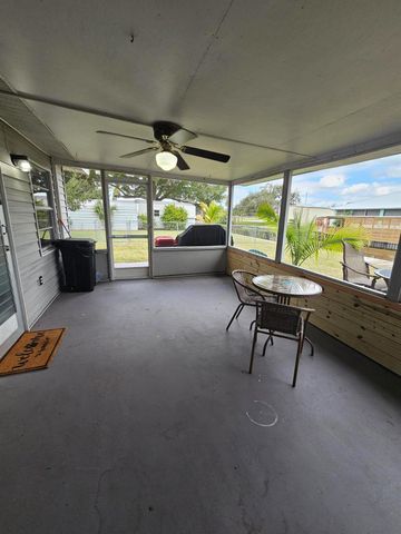 1047 5 Street, Okeechobee, FL 34974