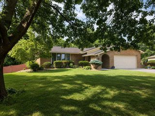 300 Heather Lane, Powell, OH 43065