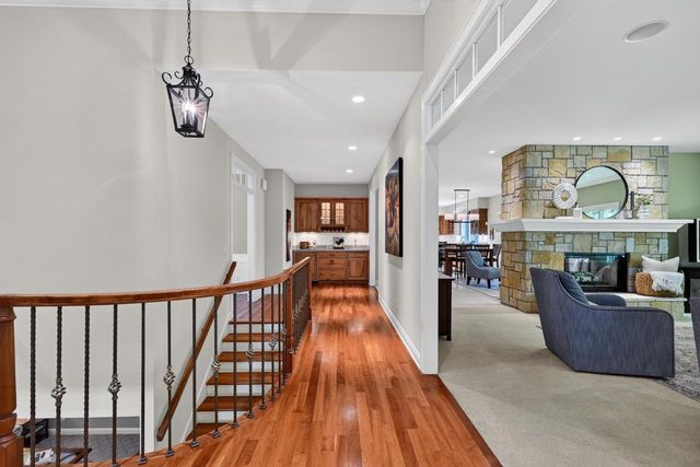 817 Hidden Cave Road, Madison, WI 53717