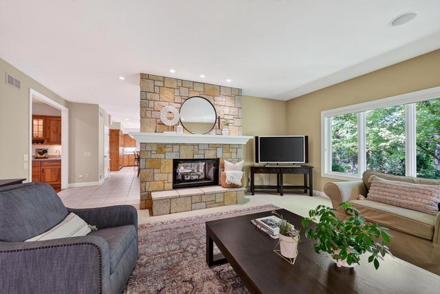 817 Hidden Cave Road, Madison, WI 53717