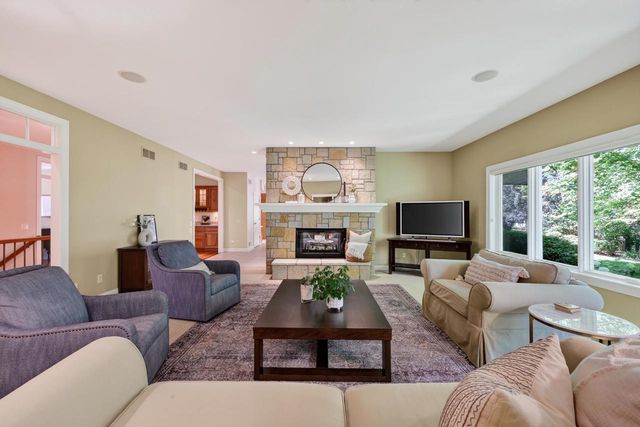 817 Hidden Cave Road, Madison, WI 53717