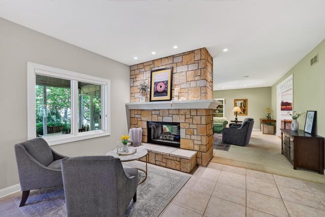 817 Hidden Cave Road, Madison, WI 53717